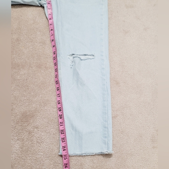 Old Navy High Rise Slouchy Straight Jeans Light Wash 100% Cotton Women’s Size 4 - Picture 9 of 13